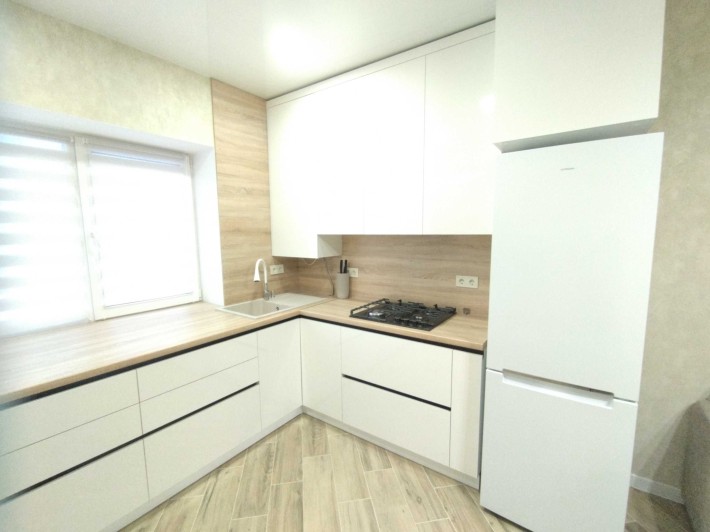 Оренда квартири на Вишеньці з власним двориком - фото 1