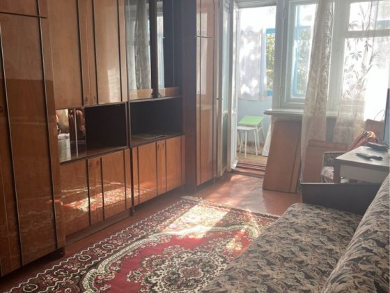 Хазяїн, Здам свою 1-кімн. кв 3-й пов, Ліски, Карпенка. Є меблі техніка Николаев