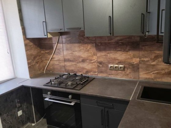 Сдам 2к квартиру р-н рынка Колос Николаев