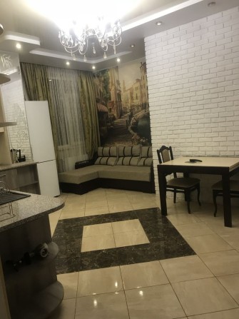 Здам на довгосрочно 3-кімнатну квартиру 5 кадор Архітекторська - фото 1