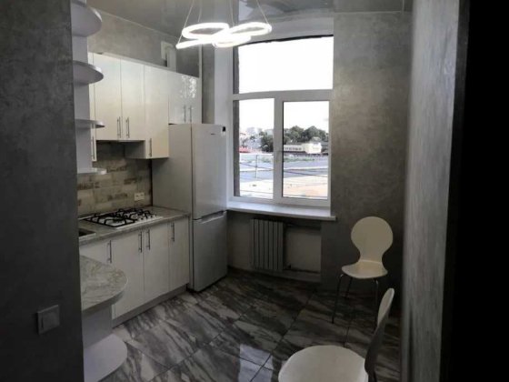 Здам 2к квартиру в центрі Дніпро