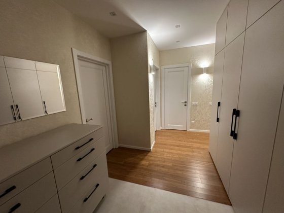 Оренда 3х кімнатна Паркові Озера 3 поверх Київ