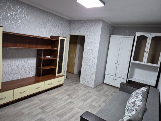 Сдаю уютную 1 к/к  р-н Намыв,третий этаж Николаев