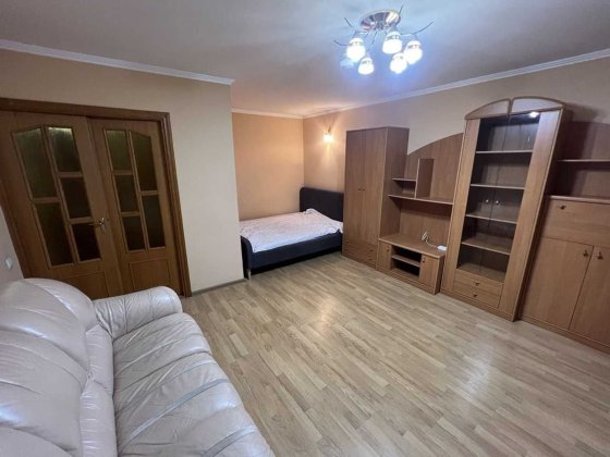 Сдаётся однокомнатная квартира ж\м Победа Дніпро