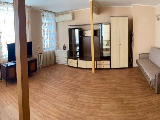 Сдам просторную 2-комнатную квартиру в центре с АВТОНОМКОЙ Дніпро