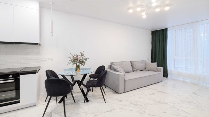 Без комісії. 1-кімн, Варшавський плюс, Олександра Олеся 8/17 - фото 1