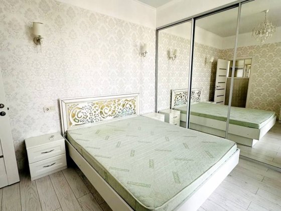 Сдам длительно 2-х комнатную квартиру в 16 Жемчужине Асташкина центр Одеса