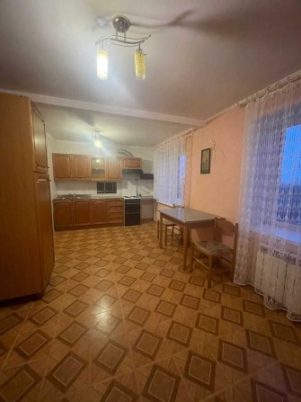 Оренда 2к квартири на Бульварі Слави 54 - фото 1