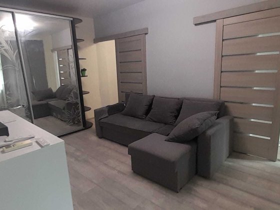 Здам 3х кімн на Дарницькій пл Київ