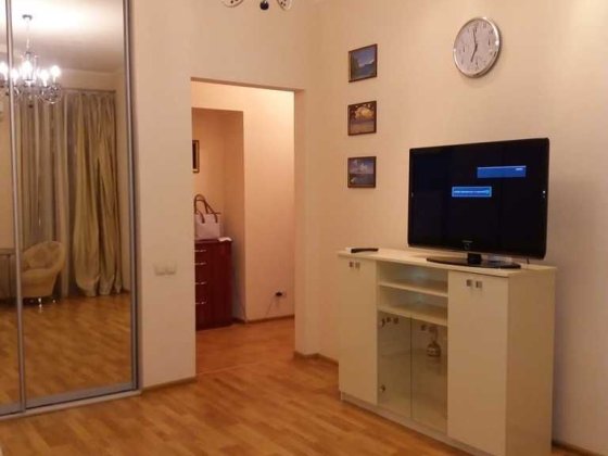 Здам 2-к. Велика Житомирська. Ecoflow. Метро Золоті Ворота – 10 хв.піш Киев