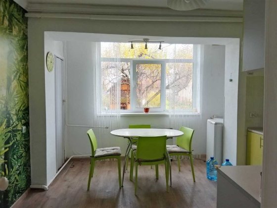 Здам 3-кімнатний будинок в дуплексі з усіма зручностями в смт Макарів Макарів