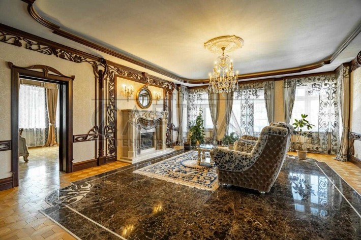 Оренда просторого будинку з басейном сауною та парком Іванковичі - фото 1