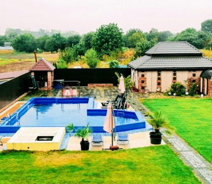 Здається затишний будинок 250кв.м в оренду, с. Требухів, басейн - фото 1