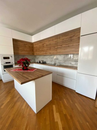 Оренда частини будинку в Рудно, 3 кімнати + студія - фото 1