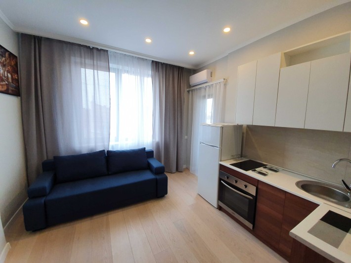 Центр Сдам  стильную квартиру   в новом доме - фото 1