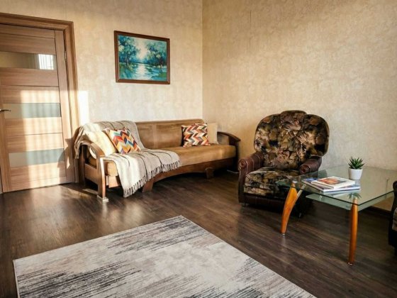 Довгострокова оренда .СВОЯ  1-к сталінка на розі Тітова  пр. Поля. Днепр