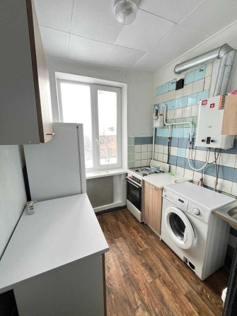 Актуально Сдам 2 комнатную квартиру Макарова Рабочая - фото 1