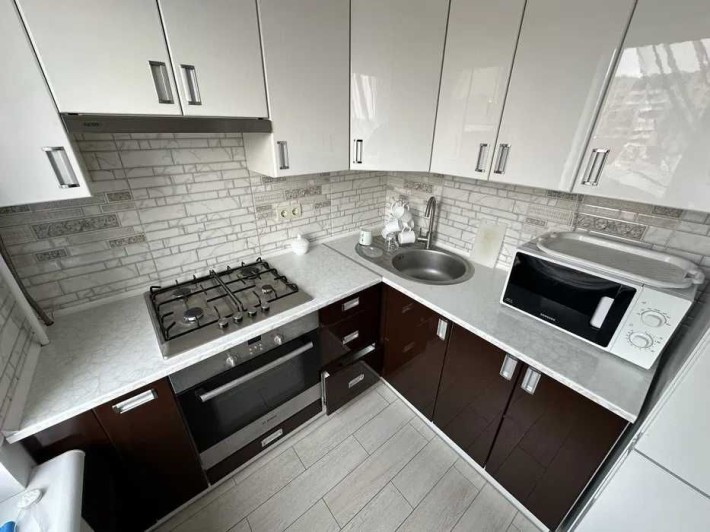 Оренда 2 кімнатної квартири-студії - фото 1