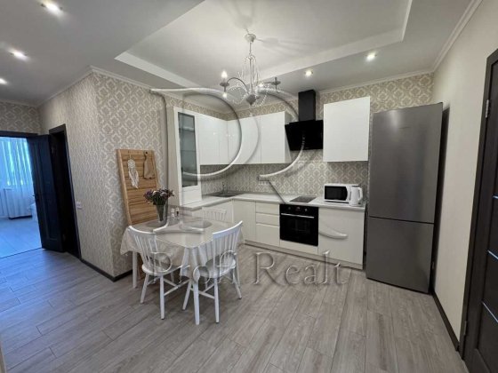 Оренда 2 кімн. квартири за адресою Шалімова 35А/Героїв Севастополя Киев