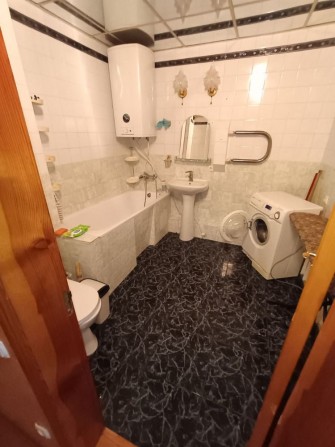 Сдам 2х комнатную квартиру - фото 1