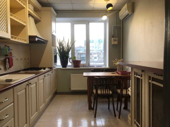 Сдам 3 комн,в Центре/ Успенский переулок.Рядом сквер, бювет! Одесса