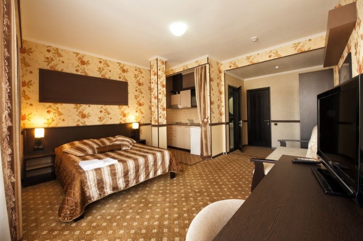 Сдам долгосрочно номера в центре Одессы 

с кухней в це - фото 1