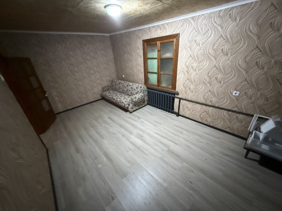 Сдаю хорошую однокомнатную квартиру ( ул.Космонавтов-108). Николаев