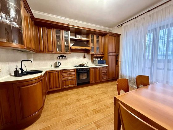 Аренда 3-х комн квартиры на пр- те Шевченко. Автономное отопление Одеса