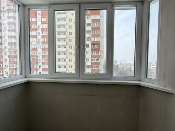 Сдам 2 ком квартиру в ЖК Янтарный Харьков