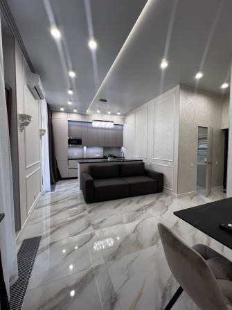 Сдам 1 комнатную квартиру ЖК Феличита с ремонтом - фото 1