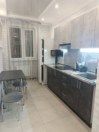 Сдам уютную 1 комнатную квартиру в ЖК Лузановский парк - фото 1