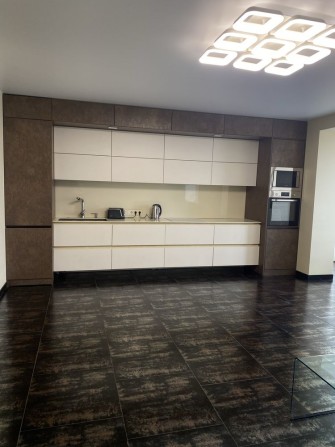 Оренда 3 кімнатної квартири в новобудові Бульвар Слави - фото 1