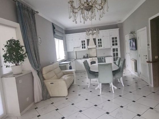 Сдам власний будинок у Совіньйоні з 1 лютого Лиманка