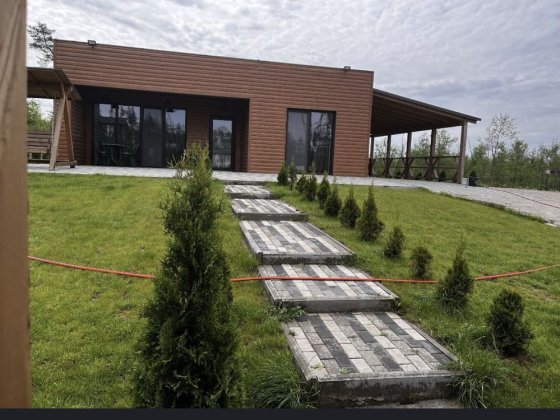 Здається сучасний будинок м.Сміла Белозерье