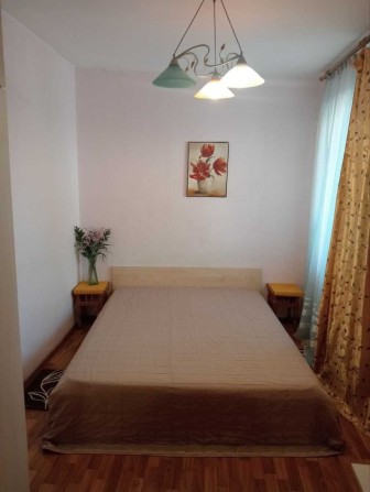 Сдам 1 комнатную квартиру  в центре - фото 1