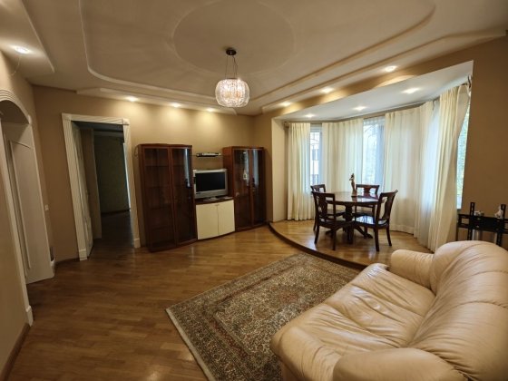 Сдам свою квартиру 100м² Французский  бульвар Одеса