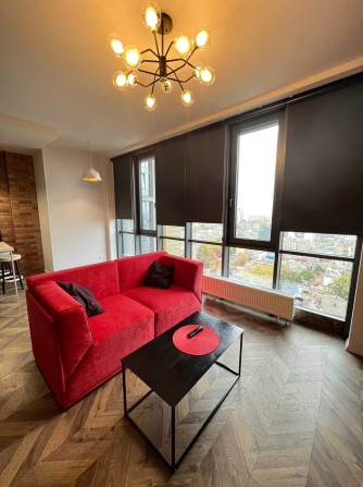 видео!в жк Башня Чкалов, центр, Большая Арнаутская, 23Б - фото 1