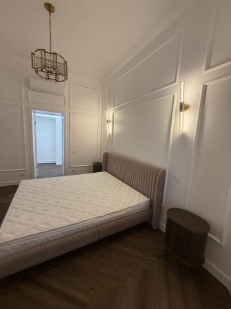 Сдам свою новую, большую 2-к квартиру  (Центр) Долгосрочно - фото 1