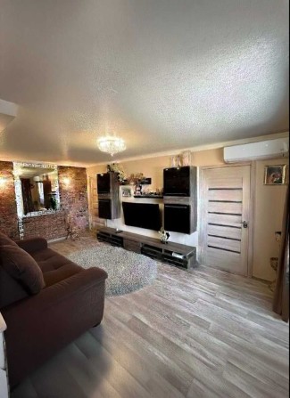 Здається 2 кімнатна квартира на вулиці Масарика - фото 1