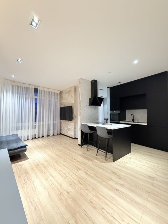 Каманина сдам стильную квартиру с террасой 48 жемчужина - фото 1