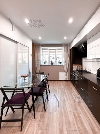 Оренда 3к квартири з власним подвірʼям та паркомісцем - фото 1