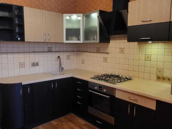 СДАМ  3-комн квартиру 102м2 в Новострое по улице Кричевского  MV Харків