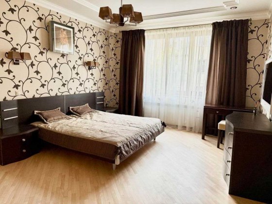 Оренда 3-кім. квартири на вул. Політехнічна Львов