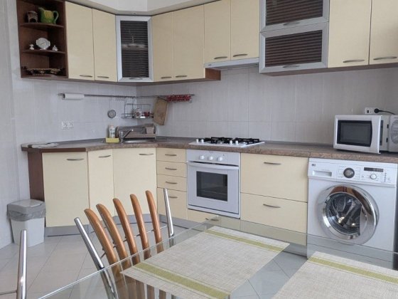 Оренда двокімнатна квартира вул.Наукова Львів