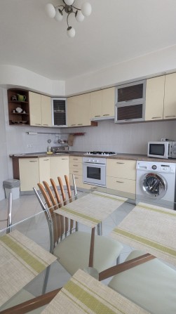 Оренда двокімнатна квартира вул.Наукова - фото 1