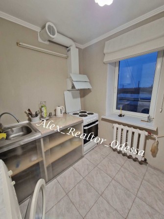 Сдам 1 комн. квартиру. Рядом. Привоз. Центр. Приморский р-н - фото 1