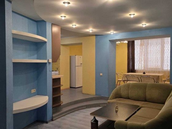 Сдам  трехкомнатную квартиру  на Французском бульваре Одесса