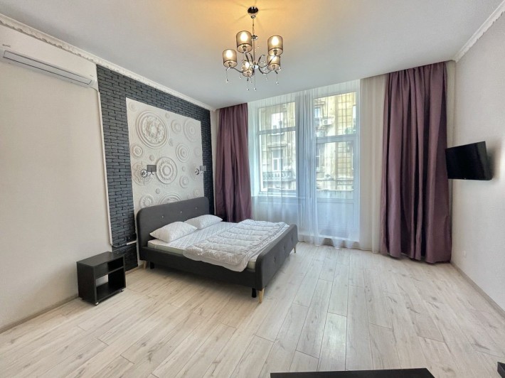 Оренда 3 кімнатної квартири в центрі вул. Франка - фото 1