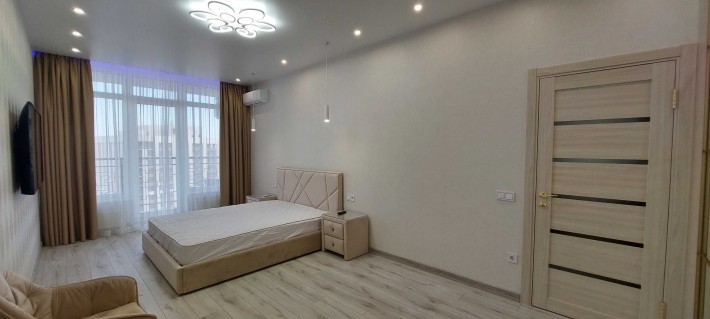 ДОВОГОСТРОКОВО. 51 Перлина,  Аркадія - фото 1