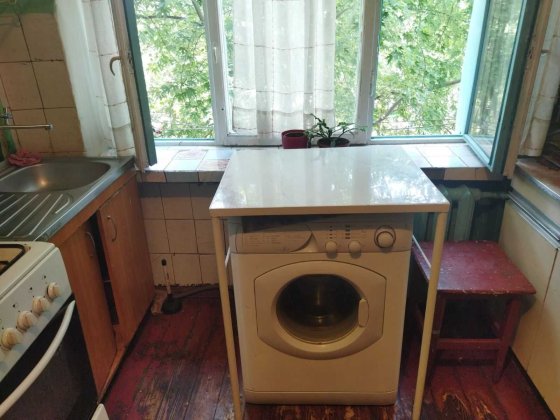 Сдам 1 комн. гостинку со своим сан.узлом на ХТЗ Харків